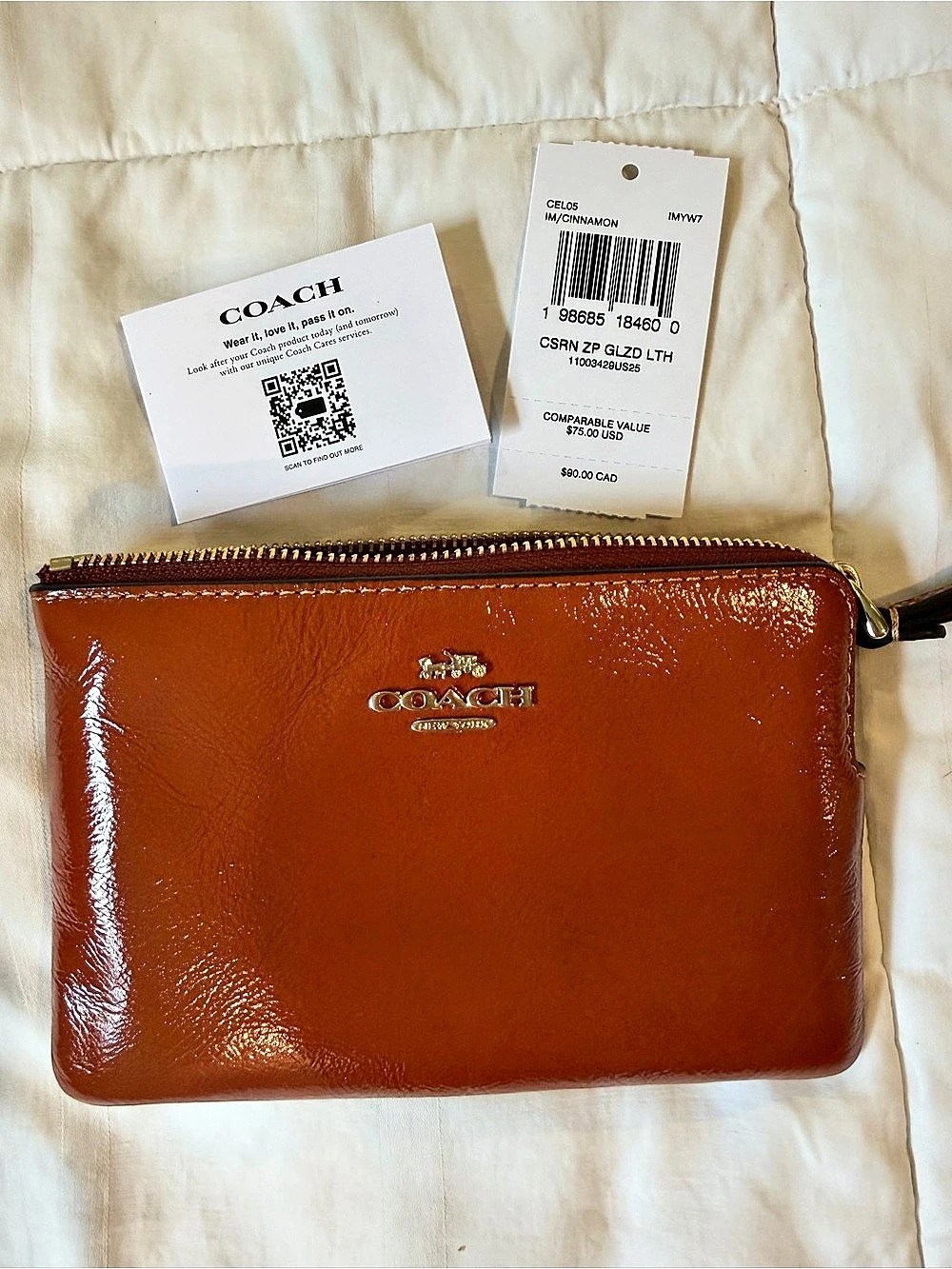 COACH Corner Zip Wristlet In Glazed Leather Brown NWT